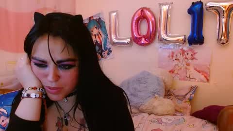 Snapshot of looltalizekatana chatting on December 2, 11:34 am alize online show from December 2, 11:34 am