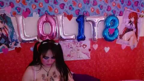 Snapshot of looltalizekatana chatting on February 22, 8:40 am alize online show from February 22, 8:40 am