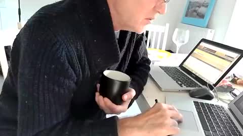 Snapshot of loose565 chatting on December 19, 10:13 am loose565 online show from December 19, 10:13 am