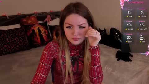 Lora online show from October 31, 4:02 am