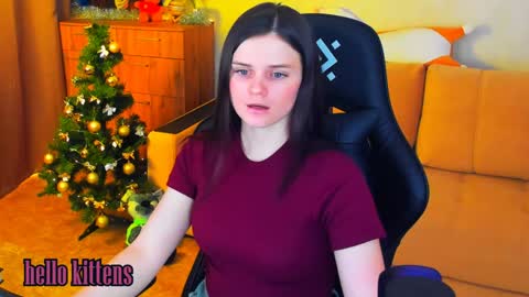 Lora Cain online show from December 20, 2:16 pm