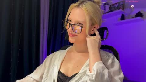 Lora heil online show from January 15, 3:16 pm