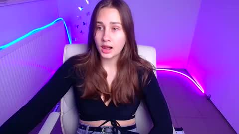 Lora online show from October 20, 5:19 am