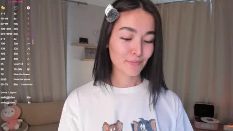 Lora control 2 min for every new Fan Club subscriber online show from February 19, 8:32 am