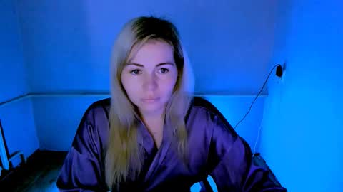 Lora online show from March 24, 3:00 am