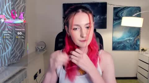 Snapshot of loradimmick chatting on October 1, 11:16 am Lora online show from October 1, 11:16 am