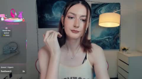 Snapshot of loradimmick chatting on November 5, 10:59 am Lora online show from November 5, 10:59 am