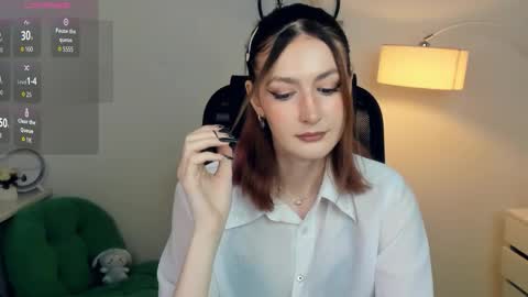 Snapshot of loradimmick chatting on November 15, 11:40 am Lora online show from November 15, 11:40 am