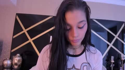 Snapshot of loraineblake chatting on November 28, 11:57 am loraineblake online show from November 28, 11:57 am