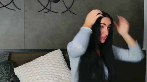 Miss online show from November 30, 7:07 pm