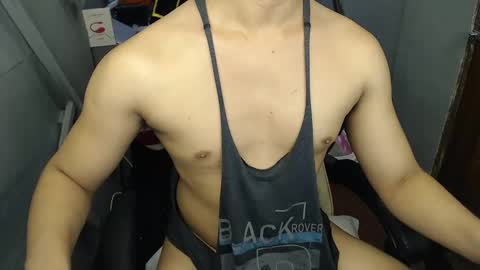 Snapshot of lord_of_cum69 chatting on January 21, 12:57 am Macky online show from January 21, 12:57 am