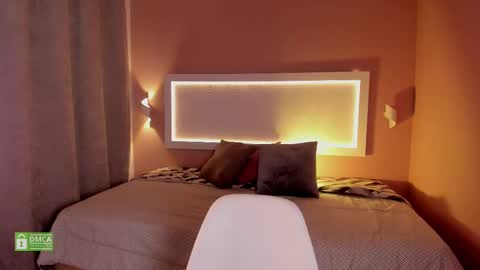 Deborah Daz online show from March 4, 2:10 pm