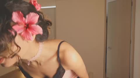 Deborah Daz online show from April 18, 4:22 pm