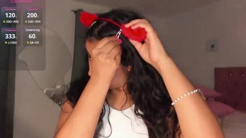 Snapshot of lore_rey chatting on February 3, 12:04 am lore_rey online show from February 3, 12:04 am