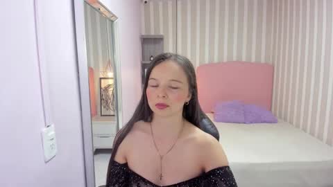 Snapshot of lorelaigiven chatting on March 3, 12:22 pm lorelaigiven online show from March 3, 12:22 pm