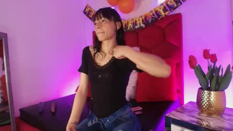 Snapshot of loreley_novoa chatting on October 13, 3:17 am LORELI online show from October 13, 3:17 am