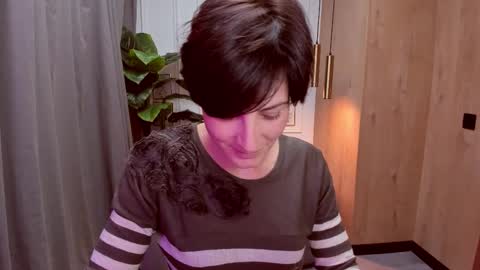 Snapshot of loren_daze chatting on October 22, 2:28 pm Loren online show from October 22, 2:28 pm