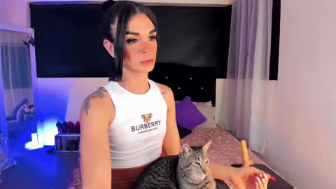 Snapshot of lorena_capelli_ chatting on February 1, 9:11 am lesly lorena online show from February 1, 9:11 am