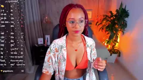 Snapshot of lorena_vieira_ chatting on December 8, 12:51 am Lorena Vieira  online show from December 8, 12:51 am