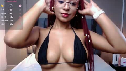 Snapshot of lorena_vieira_ chatting on December 22, 9:31 pm Lorena Vieira  online show from December 22, 9:31 pm