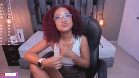 Snapshot of lorena_vieira_ chatting on January 16, 9:08 pm Lorena Vieira  online show from January 16, 9:08 pm