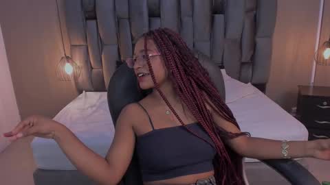 Snapshot of lorena_vieira_ chatting on March 2, 8:07 pm Lorena Vieira  online show from March 2, 8:07 pm