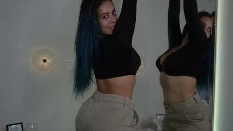 Snapshot of lorenallen_ chatting on November 2, 1:19 am Loren Allen online show from November 2, 1:19 am