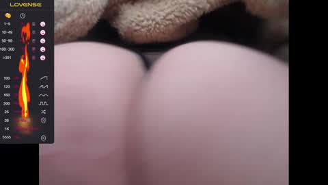 Snapshot of lorenitha_20 chatting on February 11, 9:53 am lorenitha online show from February 11, 9:53 am