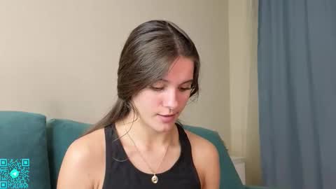 Chloe for Fan BlackHole online show from September 19, 5:46 pm