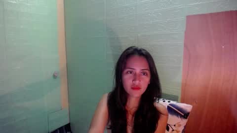 Snapshot of lori_luxe chatting on December 17, 8:59 pm LORI online show from December 17, 8:59 pm