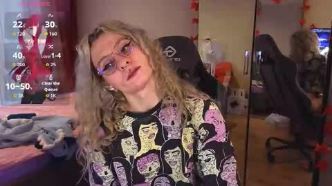 Lori -----------------------------------    online show from September 24, 3:15 pm