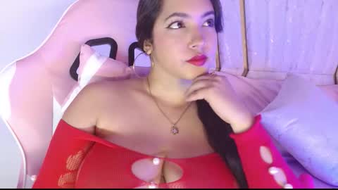 Snapshot of lori_sweett chatting on December 1, 10:26 pm zamara solorzano berrio online show from December 1, 10:26 pm