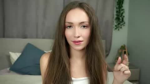 Snapshot of loriamarzinske chatting on September 23, 10:46 pm Naomi online show from September 23, 10:46 pm