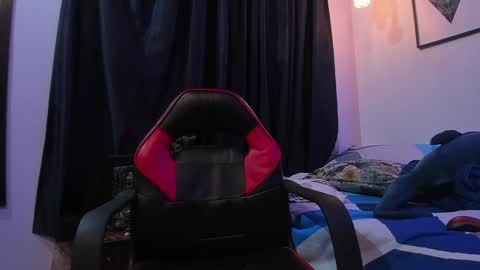 Snapshot of los_juanes chatting on December 12, 5:10 am JUAN  JUAN online show from December 12, 5:10 am