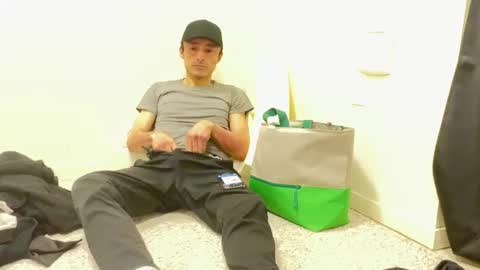 lostpuppyboy online show from January 10, 8:16 am