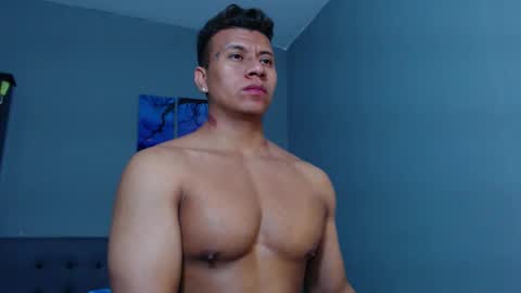 Snapshot of lothbrok_strong chatting on December 29, 1:24 am lothbrok online show from December 29, 1:24 am