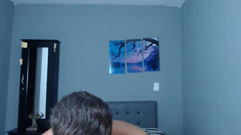 Snapshot of lothbrok_strong chatting on January 9, 11:45 pm lothbrok online show from January 9, 11:45 pm