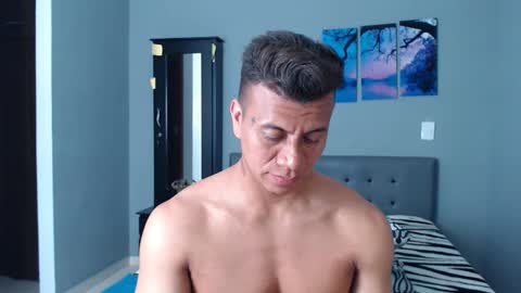 Snapshot of lothbrok_strong chatting on January 17, 1:57 am lothbrok online show from January 17, 1:57 am