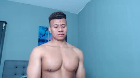 Snapshot of lothbrok_strong chatting on January 25, 12:17 am lothbrok online show from January 25, 12:17 am