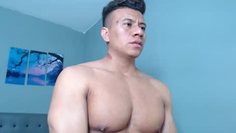 Snapshot of lothbrok_strong chatting on January 27, 11:33 pm lothbrok online show from January 27, 11:33 pm