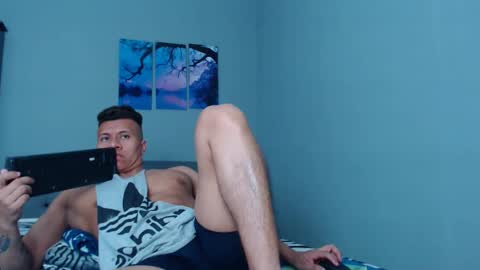 Snapshot of lothbrok_strong chatting on February 5, 1:15 am lothbrok online show from February 5, 1:15 am