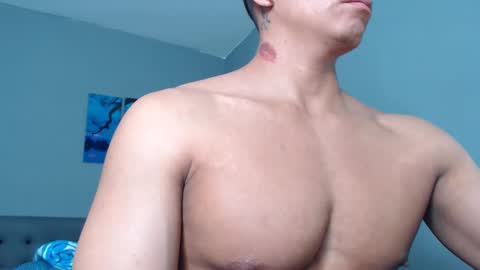 Snapshot of lothbrok_strong chatting on February 21, 2:06 am lothbrok online show from February 21, 2:06 am