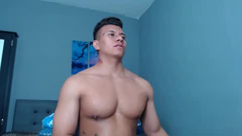 Snapshot of lothbrok_strong chatting on February 25, 1:09 am lothbrok online show from February 25, 1:09 am