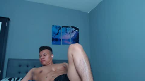 Snapshot of lothbrok_strong chatting on September 20, 1:39 am lothbrok online show from September 20, 1:39 am