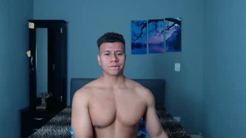 Snapshot of lothbrok_strong chatting on October 18, 9:59 pm lothbrok online show from October 18, 9:59 pm