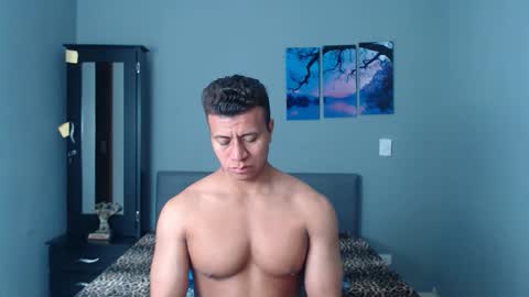 Snapshot of lothbrok_strong chatting on October 28, 10:01 pm lothbrok online show from October 28, 10:01 pm