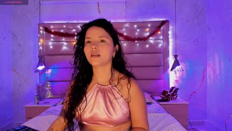 Snapshot of lotti_carter chatting on December 27, 3:09 am Lotti online show from December 27, 3:09 am