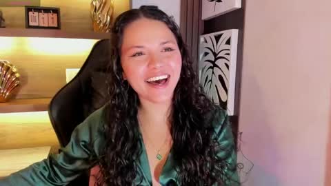 Snapshot of lotti_carter chatting on January 11, 3:23 am Lotti online show from January 11, 3:23 am