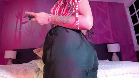 Snapshot of lotti_carter chatting on January 20, 3:26 am Lotti online show from January 20, 3:26 am