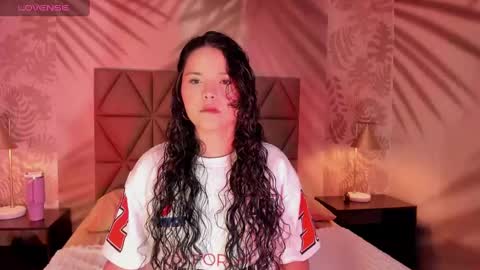 Snapshot of lotti_carter chatting on January 28, 3:04 am Lotti online show from January 28, 3:04 am